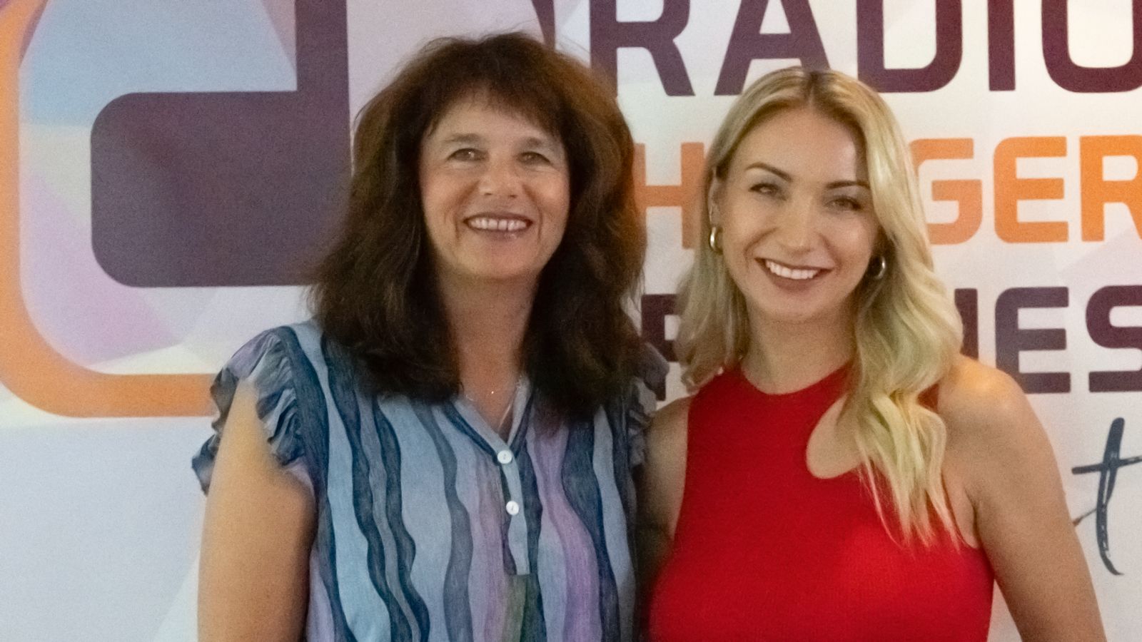 Radio Schlagerparadies - Das gefilmte Interview mit ANNA-CARINA WOITSCHACK